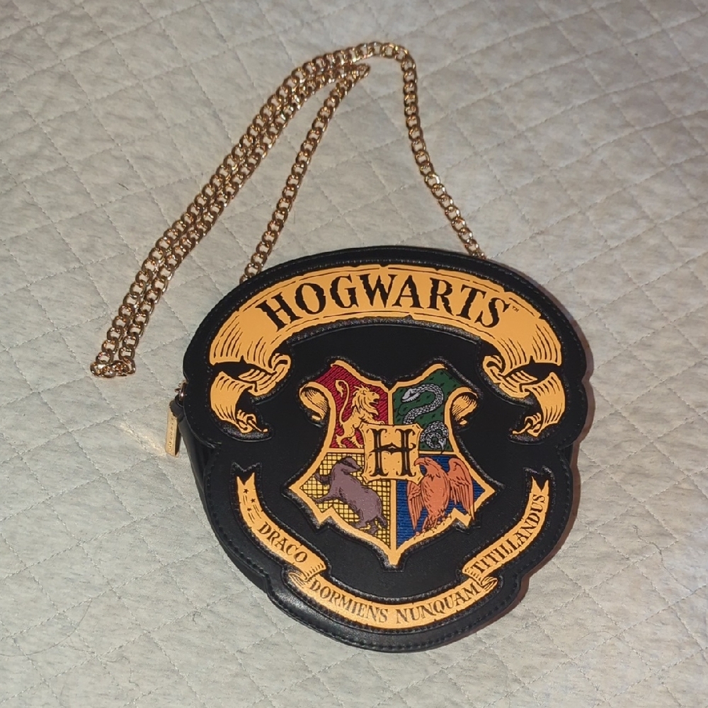 Hogwarts Black Crossbody Bag